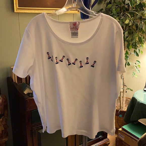 Quacker Factory Tops - Vintage Quacker Factory lighthouse top 1X